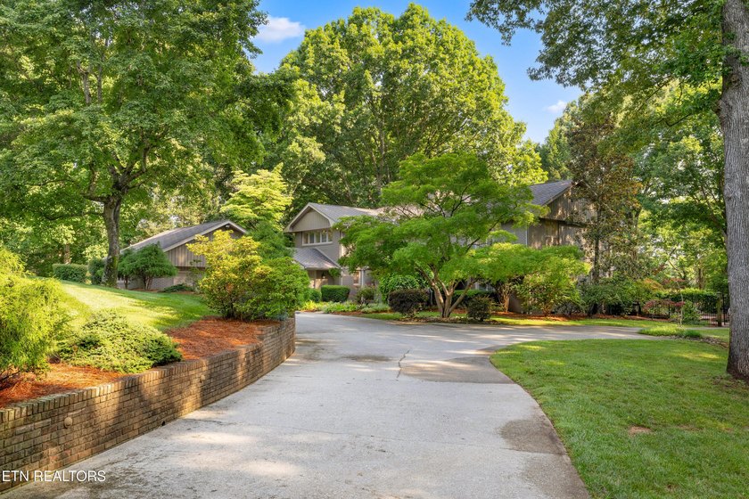 A Riverbend gem! This relaxed and inviting home sits on two lots - photo 47