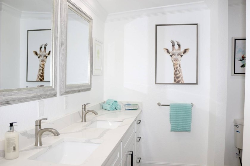 Stunning Key West-Inspired Gem in Sarasota's Premier 55+ Resort - photo 47