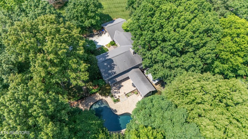 A Riverbend gem! This relaxed and inviting home sits on two lots - photo 48