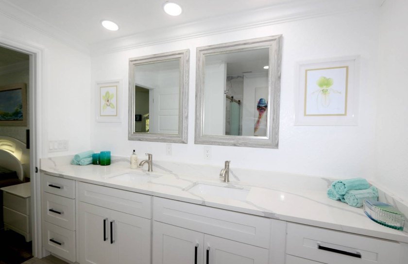 Stunning Key West-Inspired Gem in Sarasota's Premier 55+ Resort - photo 48