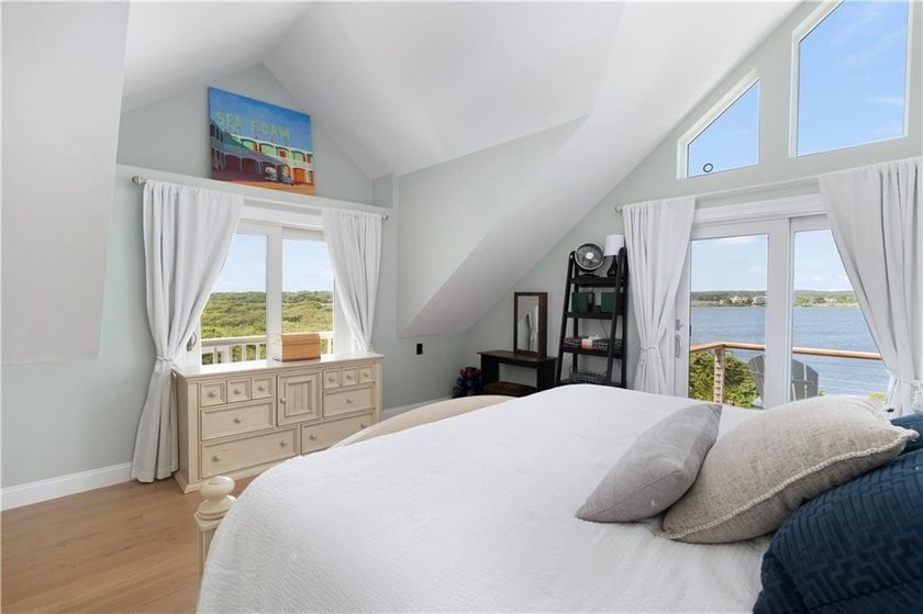 Discover this extraordinary coastal retreat in Green Hill-RI's - photo 16
