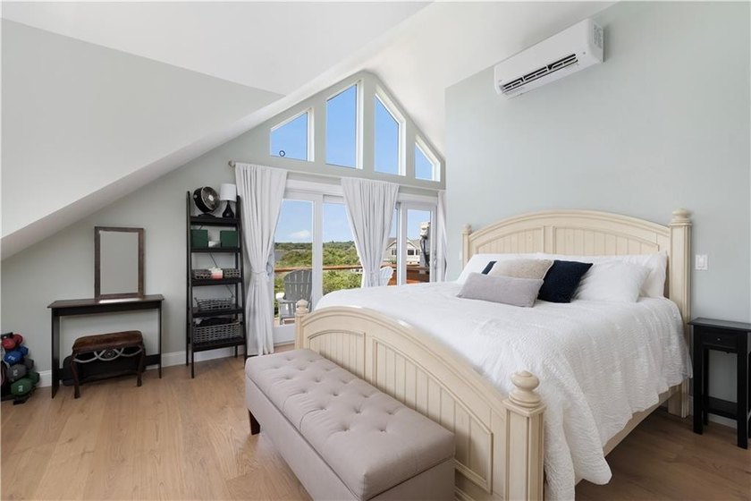 Discover this extraordinary coastal retreat in Green Hill-RI's - photo 17