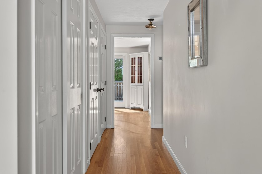 Welcome to 46 Colonial Village, a beautifully maintained 2BR - photo 4