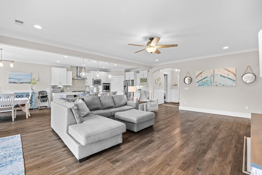 Spacious 3-bed, 3-bath home on one of the largest lots in gated - photo 13