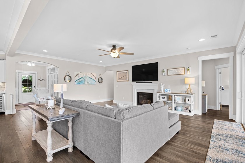 Spacious 3-bed, 3-bath home on one of the largest lots in gated - photo 15