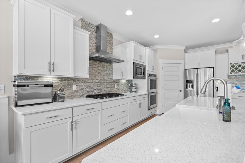 Spacious 3-bed, 3-bath home on one of the largest lots in gated - photo 18