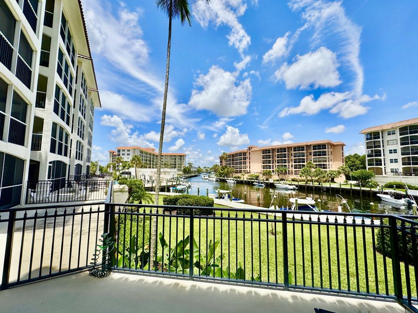 Rarely available, spacious split 2br, 2ba corner in San Remo - photo 23