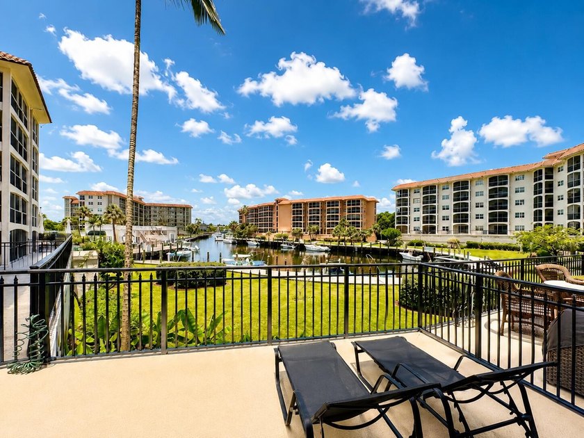 Rarely available, spacious split 2br, 2ba corner in San Remo - photo 24