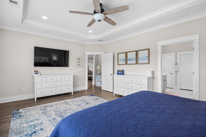 Spacious 3-bed, 3-bath home on one of the largest lots in gated - photo 33