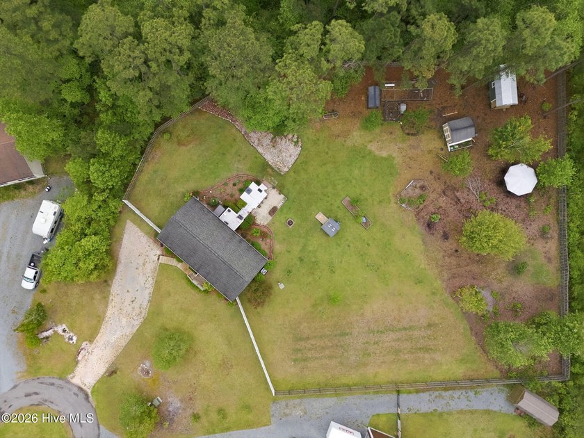 MOTIVATED SELLER HAS DROPPED PRICE TO $325,000!! Looking for a - photo 5