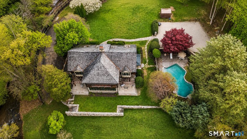 Introducing The Winslow Manor, one of Westport's most - photo 3