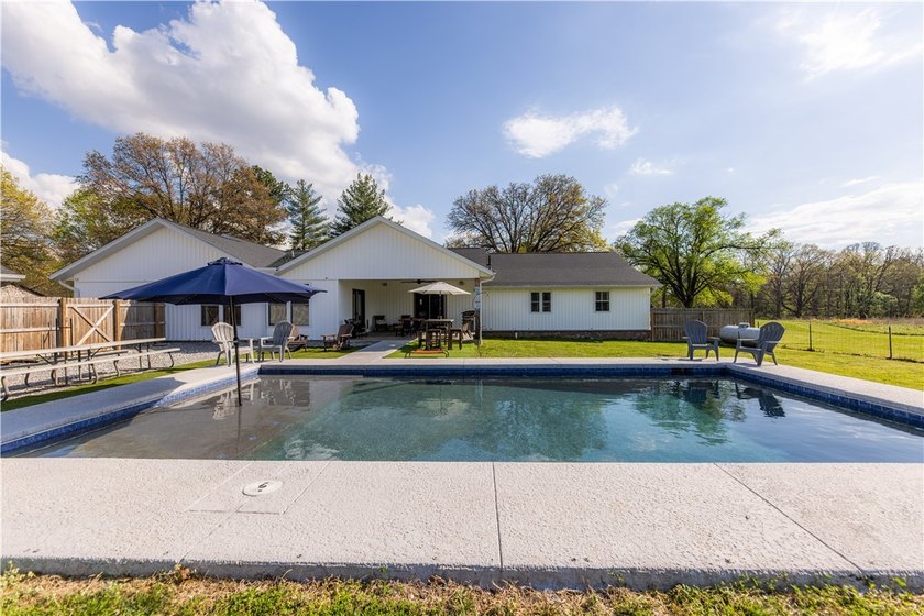 Welcome to The Bentonville Trailside Homestead, a beautifully - photo 14