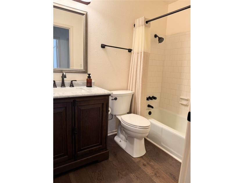 Move-in ready 2-bedroom, 1.5-bath condo in Corpus Christi - photo 14