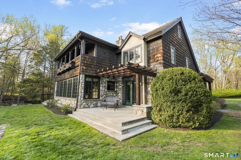 Introducing The Winslow Manor, one of Westport's most - photo 6