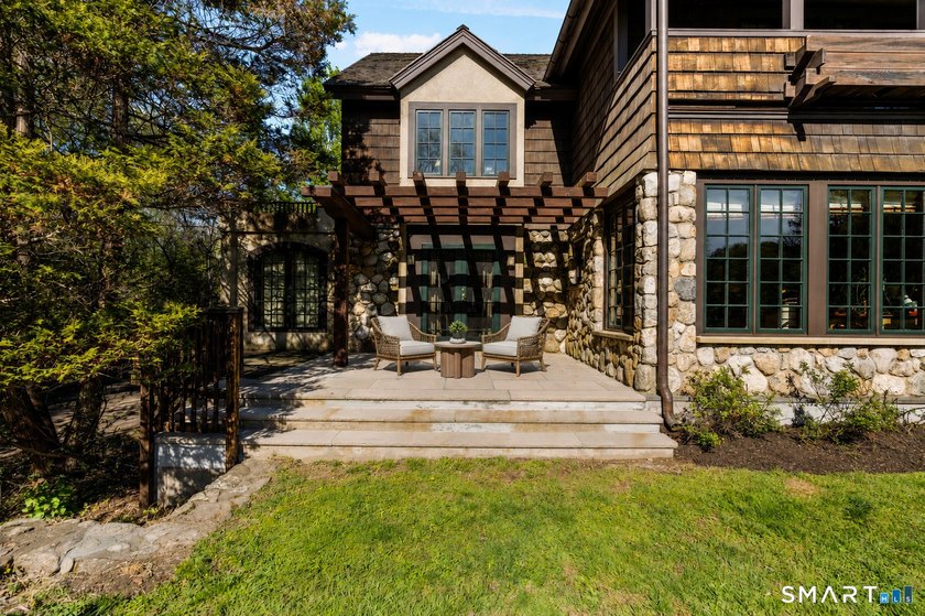 Introducing The Winslow Manor, one of Westport's most - photo 7