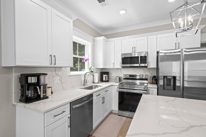 TURNKEY NEW LISTING IN OCEAN LAKES! IMMACULATE 5 BEDROOM/3 AND - photo 28