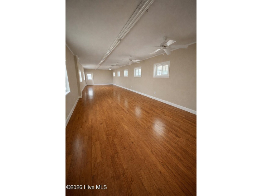 Investor special with incredible potential near the waterfront! - photo 31
