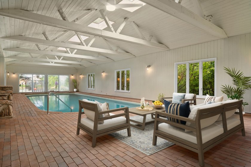Welcome to this exceptional 5-bedroom, 4.1-bath ranch home - photo 32