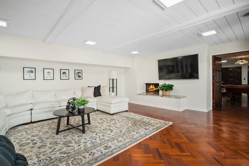 Welcome to this exceptional 5-bedroom, 4.1-bath ranch home - photo 38