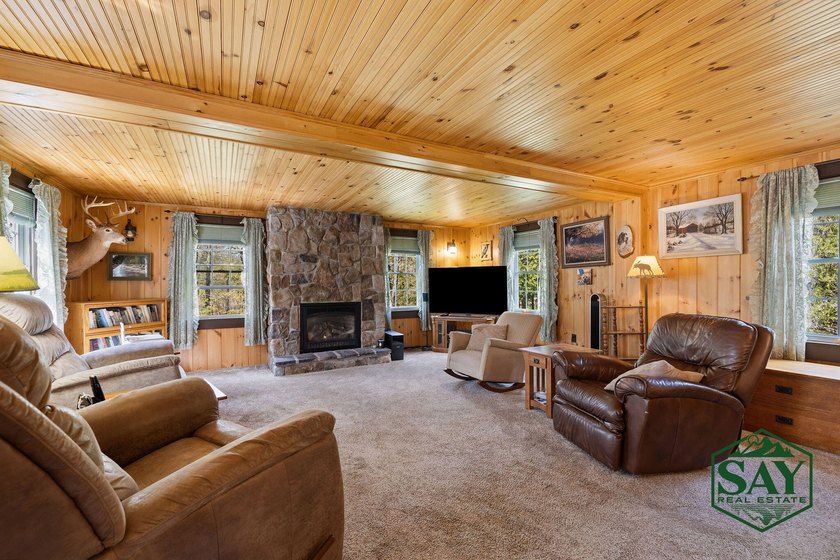 Welcome to 401 Lake Street -- a warm and inviting Adirondack - photo 11