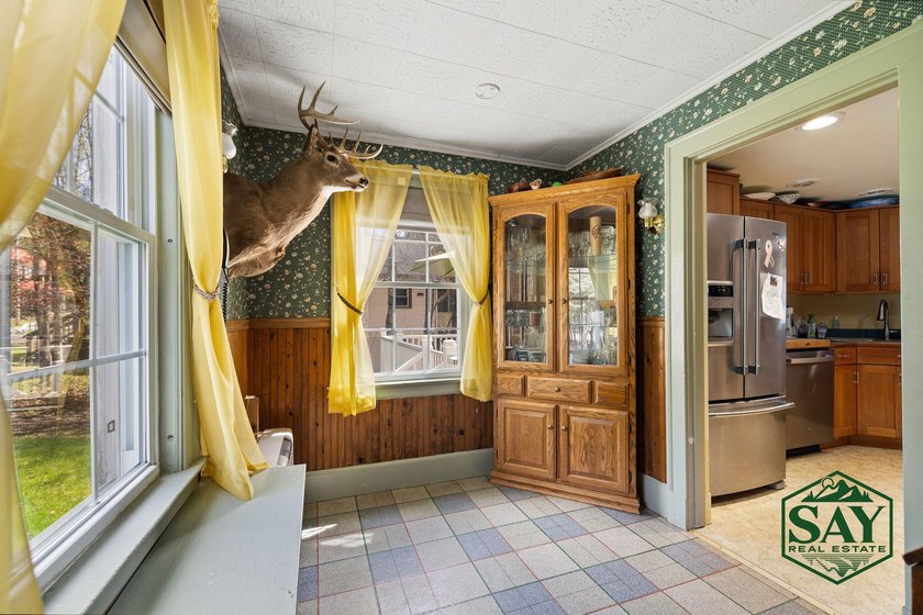 Welcome to 401 Lake Street -- a warm and inviting Adirondack - photo 13