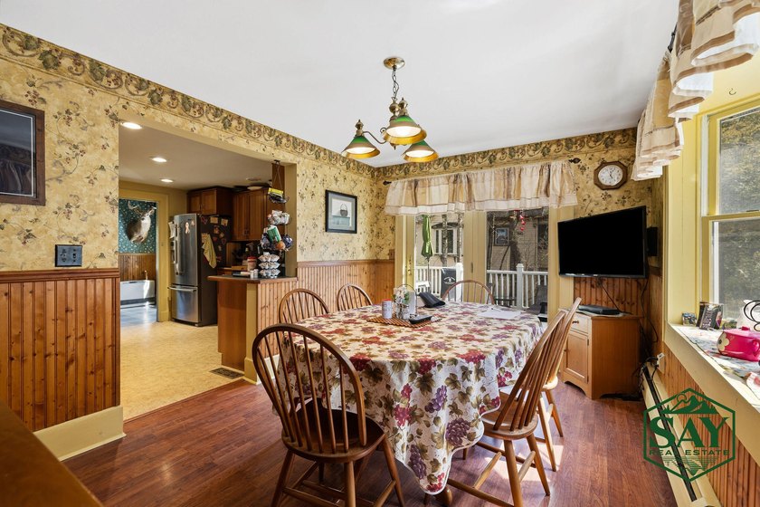 Welcome to 401 Lake Street -- a warm and inviting Adirondack - photo 17
