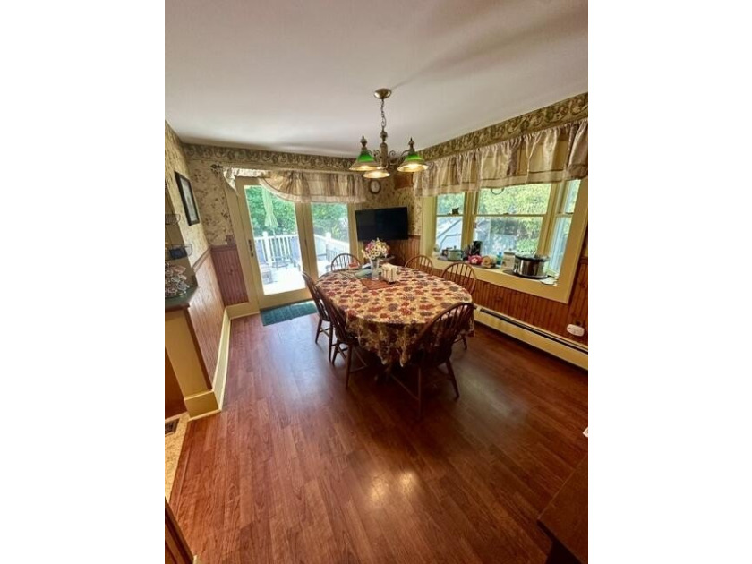 Welcome to 401 Lake Street -- a warm and inviting Adirondack - photo 19