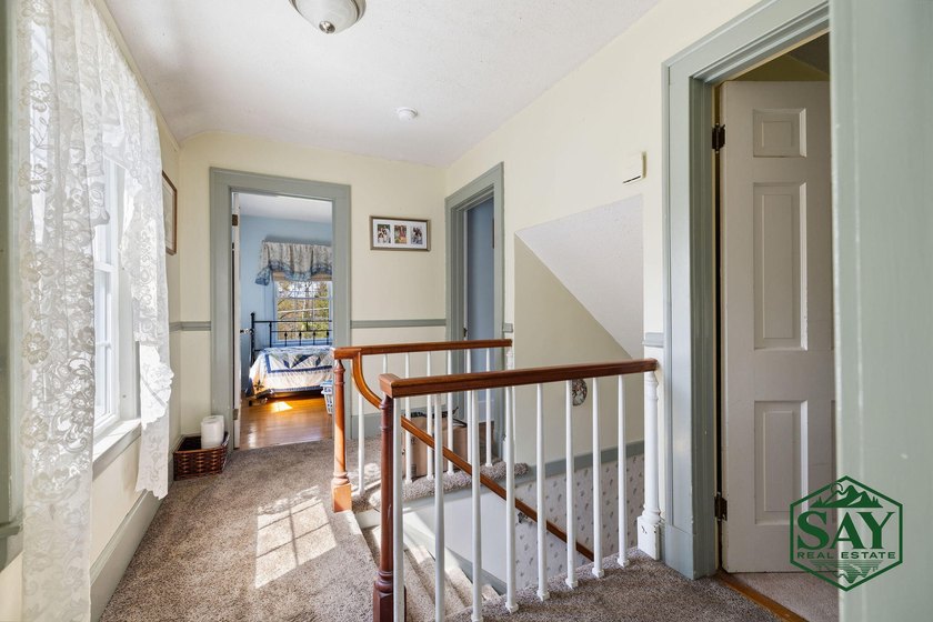 Welcome to 401 Lake Street -- a warm and inviting Adirondack - photo 29