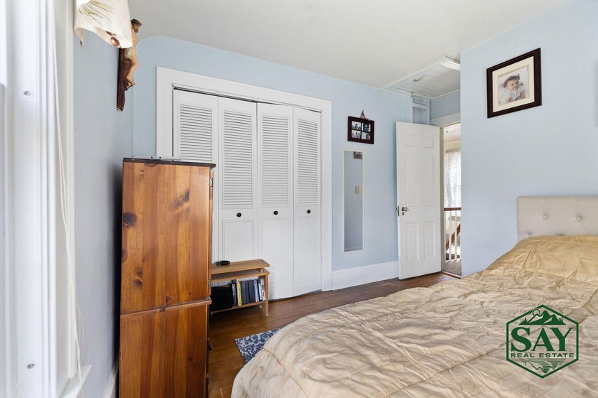 Welcome to 401 Lake Street -- a warm and inviting Adirondack - photo 35