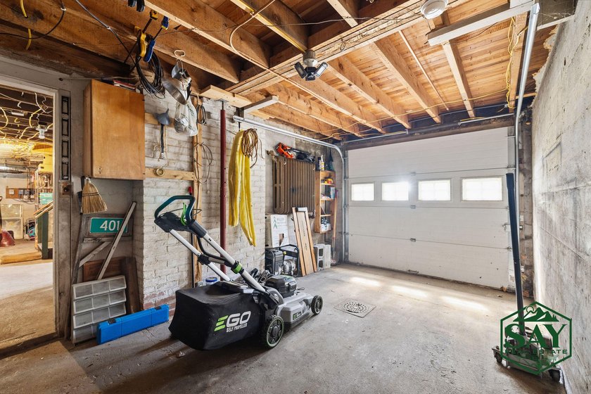 Welcome to 401 Lake Street -- a warm and inviting Adirondack - photo 45