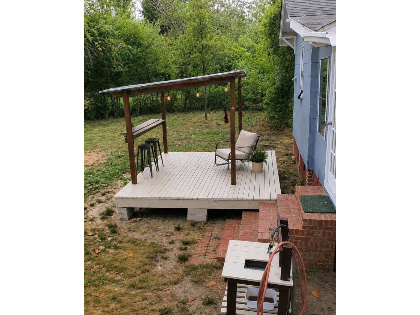 Keysville Treasure (rare gem)- Renovated 1940 Home on a Full - photo 13