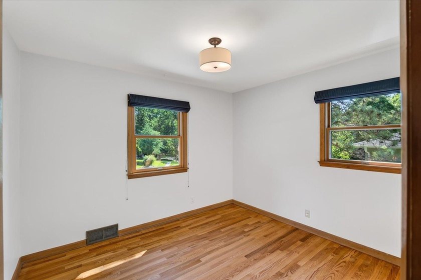 Welcome to this inviting west Madison ranch in the sought-after - photo 22