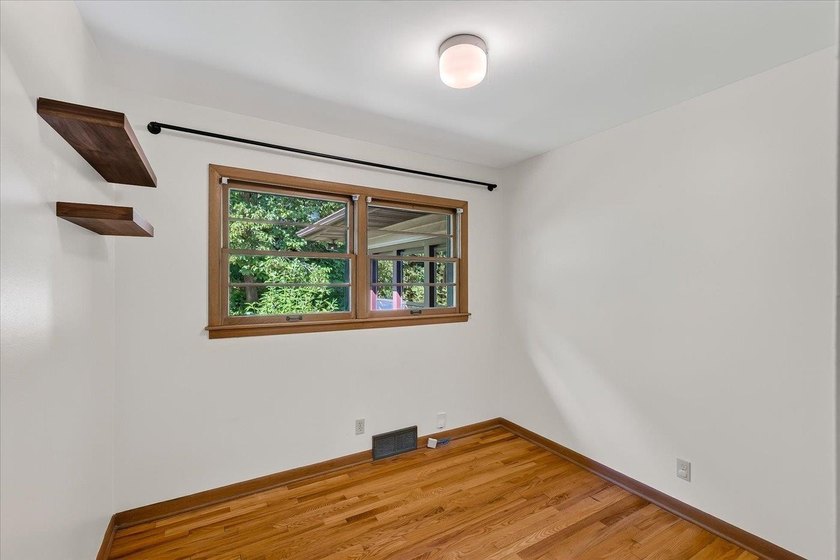 Welcome to this inviting west Madison ranch in the sought-after - photo 30
