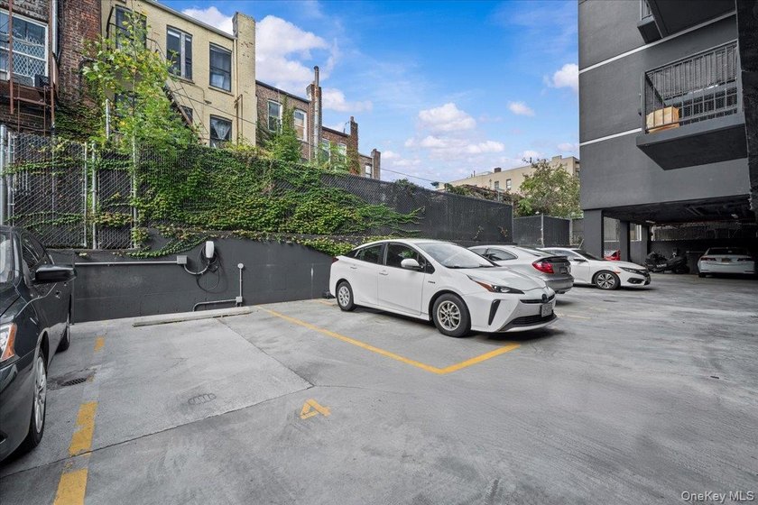 Welcome to The Newkirk, a boutique 2022 new development designed - photo 13