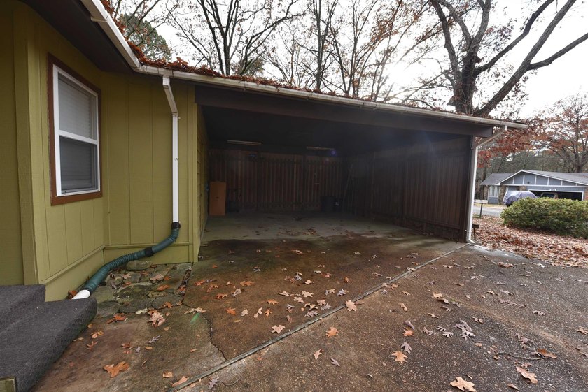 Centrally located in the charming heart of picturesque Fairfield - photo 20