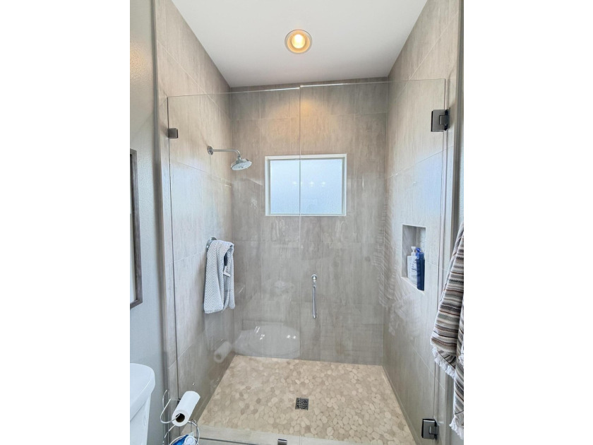 Located one block from Crystal beach and move-in ready...a - photo 29