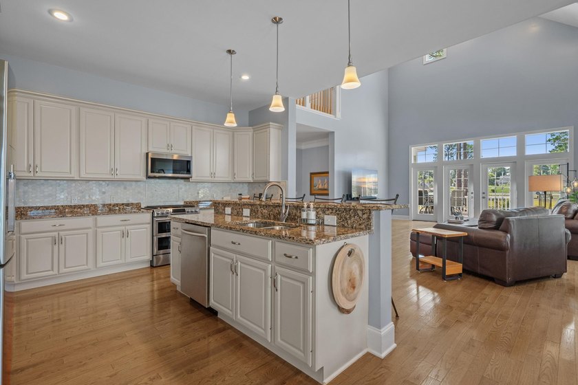 Reminiscent of a home featured in the pages of Southern Living - photo 16