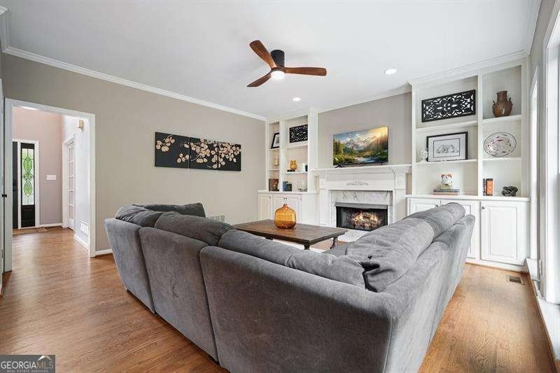Welcome to 1011 Fairway Valley Drive - a true Southern dream in - photo 9