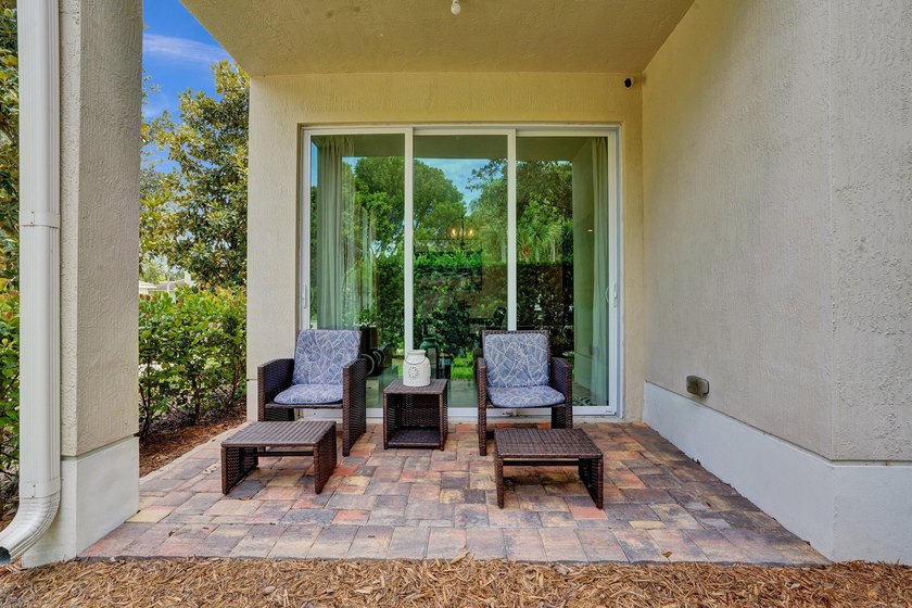Attention all buyers!! We have another end corner unit townhouse - photo 23
