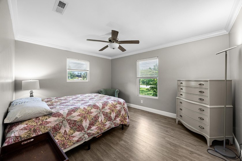 Welcome to a wonderful starter or next-home with 3 bedrooms, 2 - photo 27