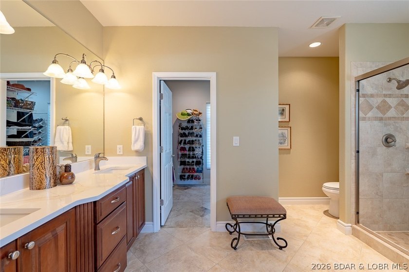 One-owner custom-built home w/ exceptional upgrades &amp; - photo 29
