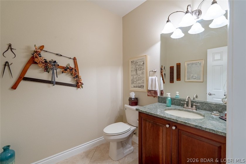 One-owner custom-built home w/ exceptional upgrades &amp; - photo 31