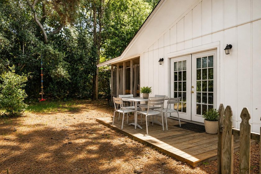 Welcome to a wonderful starter or next-home with 3 bedrooms, 2 - photo 32