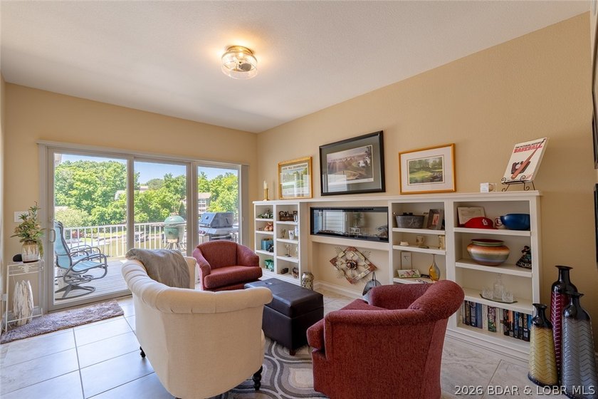 One-owner custom-built home w/ exceptional upgrades &amp; - photo 33