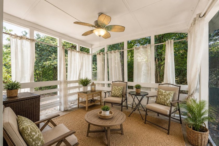 Welcome to a wonderful starter or next-home with 3 bedrooms, 2 - photo 35