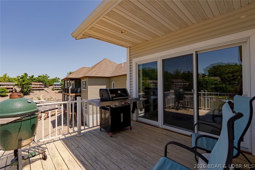 One-owner custom-built home w/ exceptional upgrades &amp; - photo 36