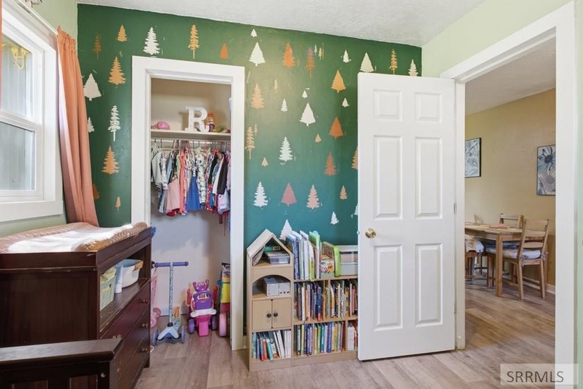 Charming Downtown Oasis Near Tautphaus Park! Welcome to 320 W - photo 12