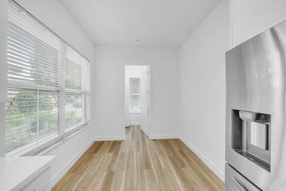 Discover a modern 4-bedroom, 3.5-bath residence (built 2016) in - photo 14