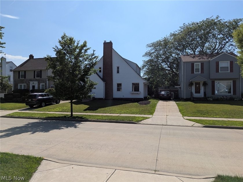 Welcome to 362 E 214th St, Euclid, a beautifully renovated 3 - photo 18