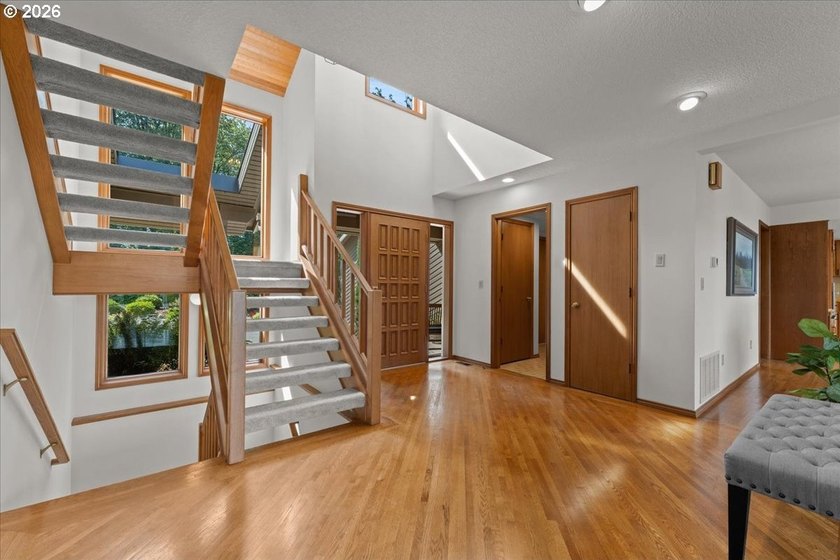 Perched atop a bluff overlooking the Sandy River Valley, this - photo 19